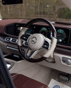2022 Mercedes-Benz GLS 600 Maybach interior mahoganny brown/macchiato beige steering wheel 